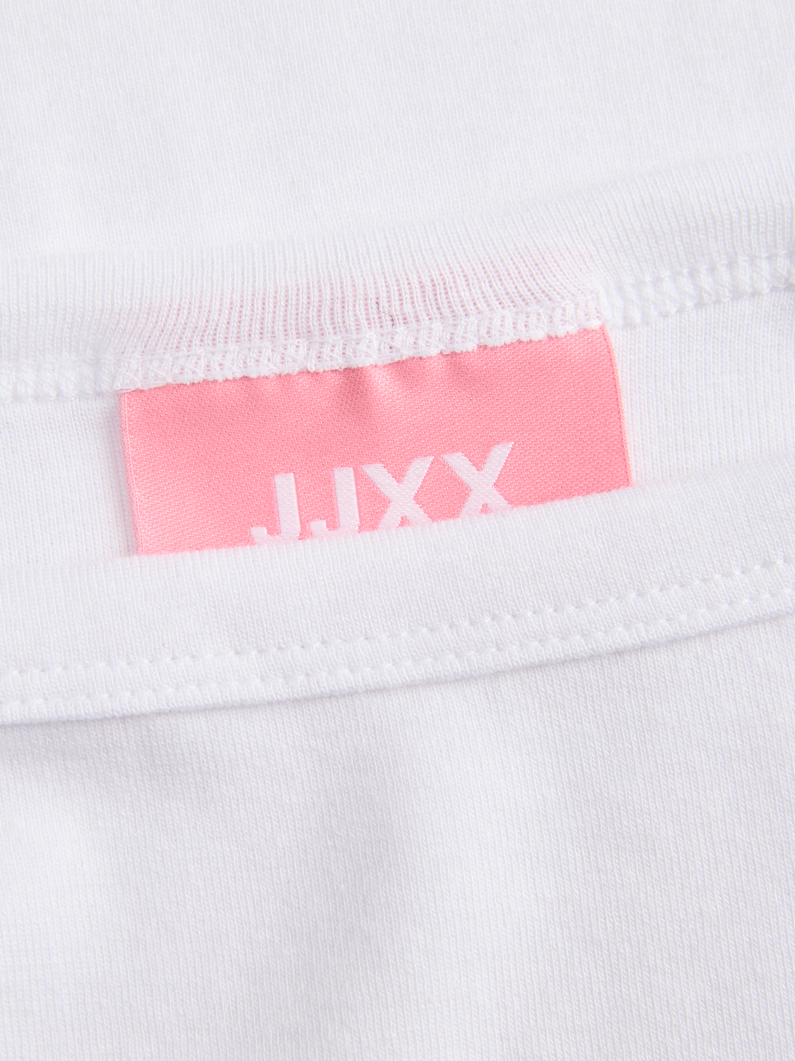 model_shot-detail